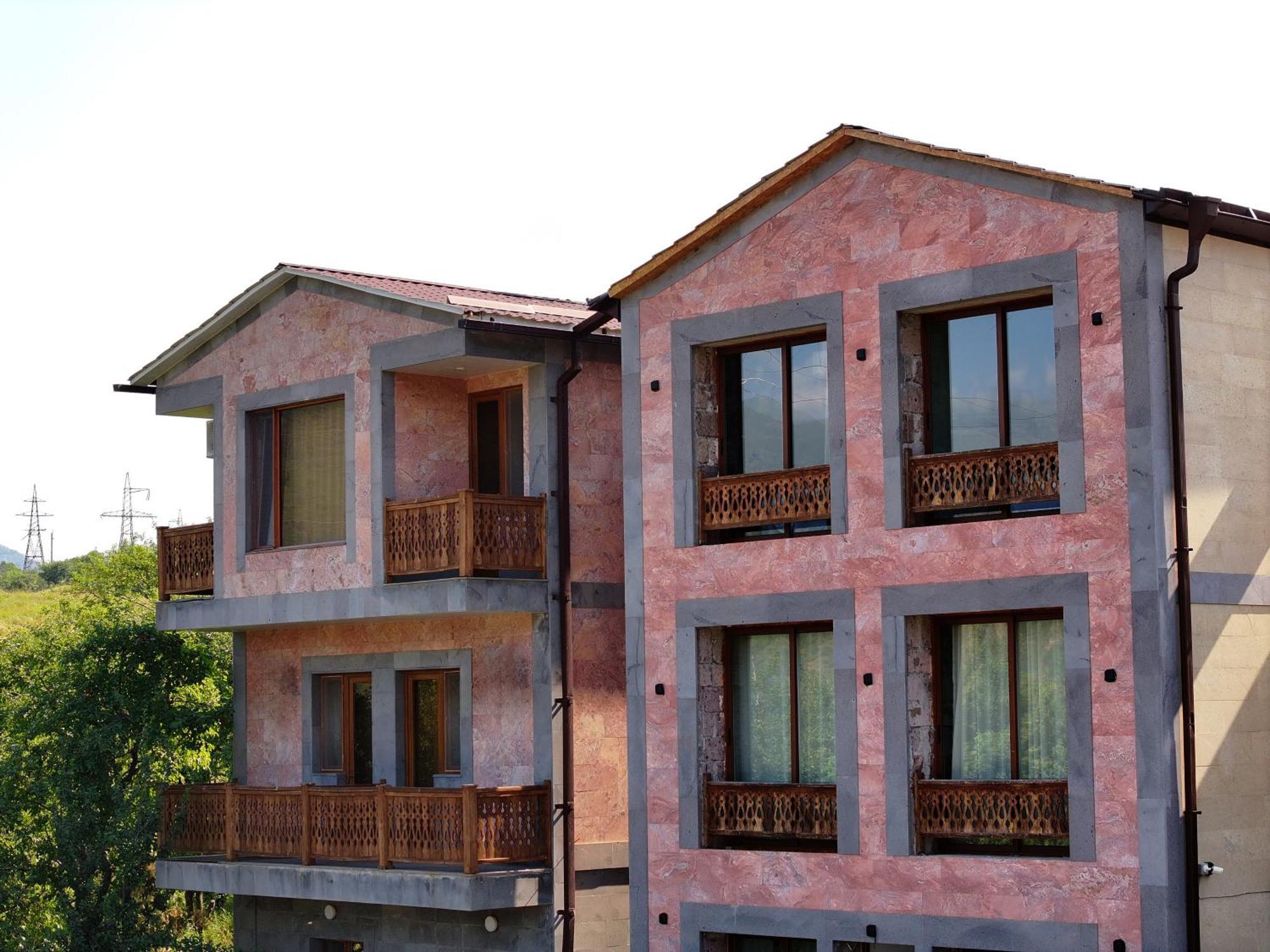 Kefilyan Family Hotel Sanain Exteriér fotografie